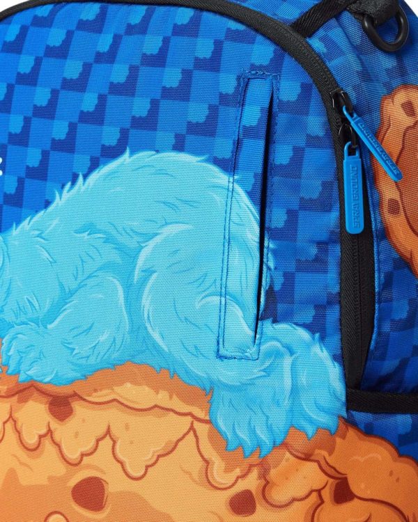 ספרייגראונד תיק COOKIE MONSTER SLEEPING עוגיפלצת | SPRAYGROUND - ילקוטים - קיקוס - Kikos.co.il